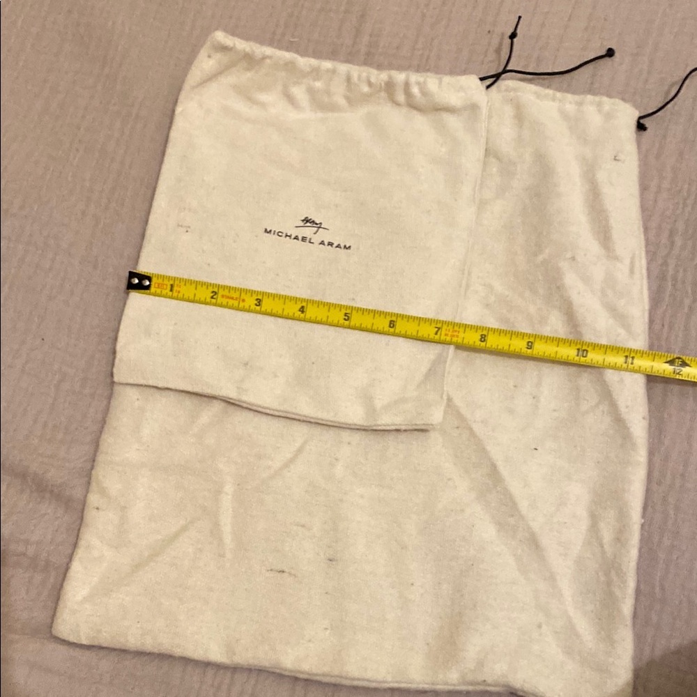 Michael Aram Cream Drawstring Bags Set - Picture 4 of 4